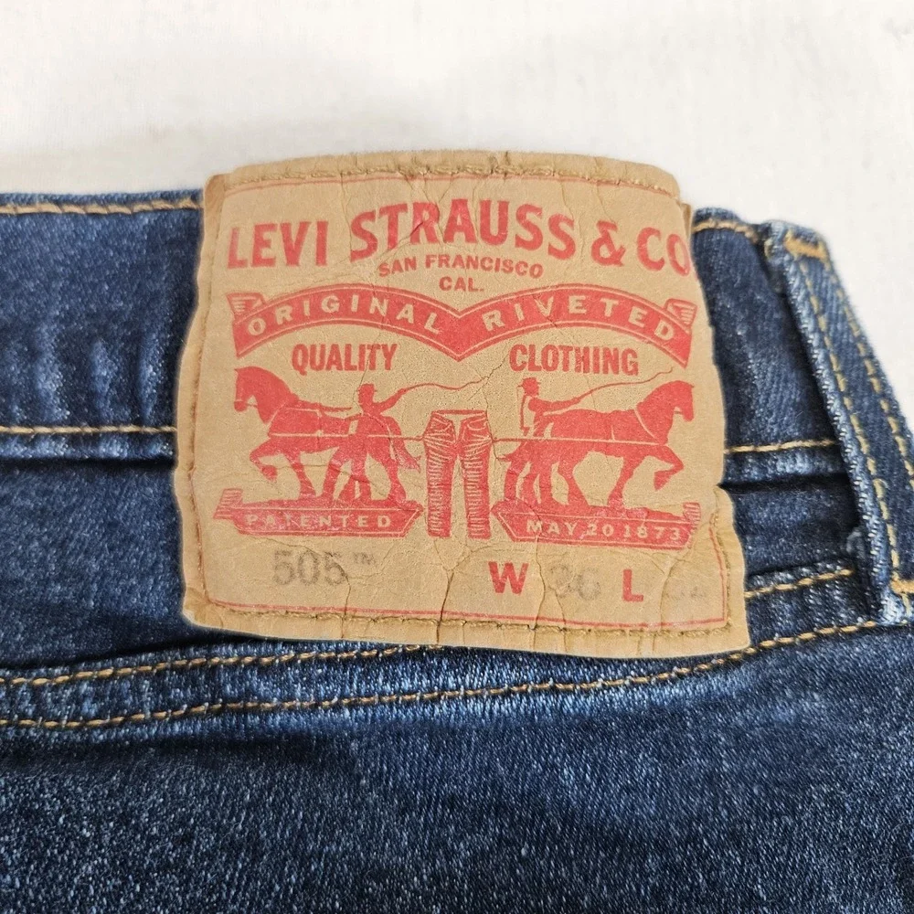 Levi's 505 Jeans Mens 36 32 Regular Fit Straight Leg Jeans Dark Wash Red 